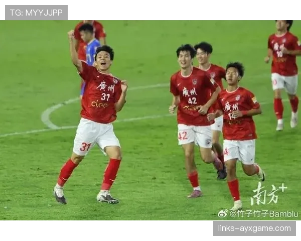 广州队新赛季阵容浮现变化,进攻端表现有待明确风格 广州队新赛季阵容浮现变化,进攻端表现有待明确风格